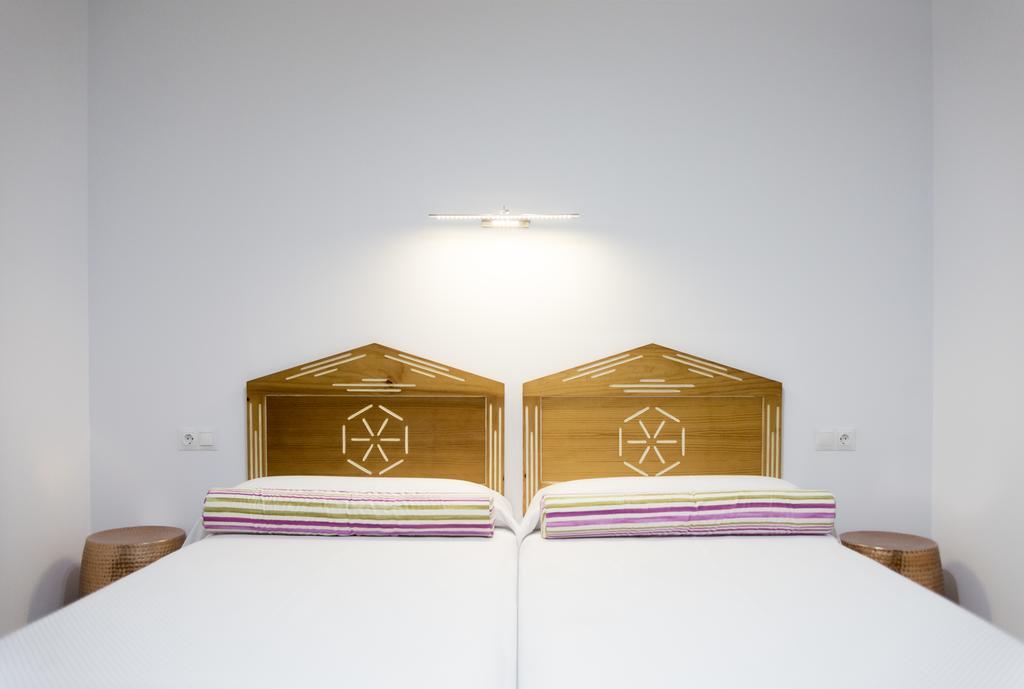 Hostal Alhambra - Adults Only Нерха Екстериор снимка
