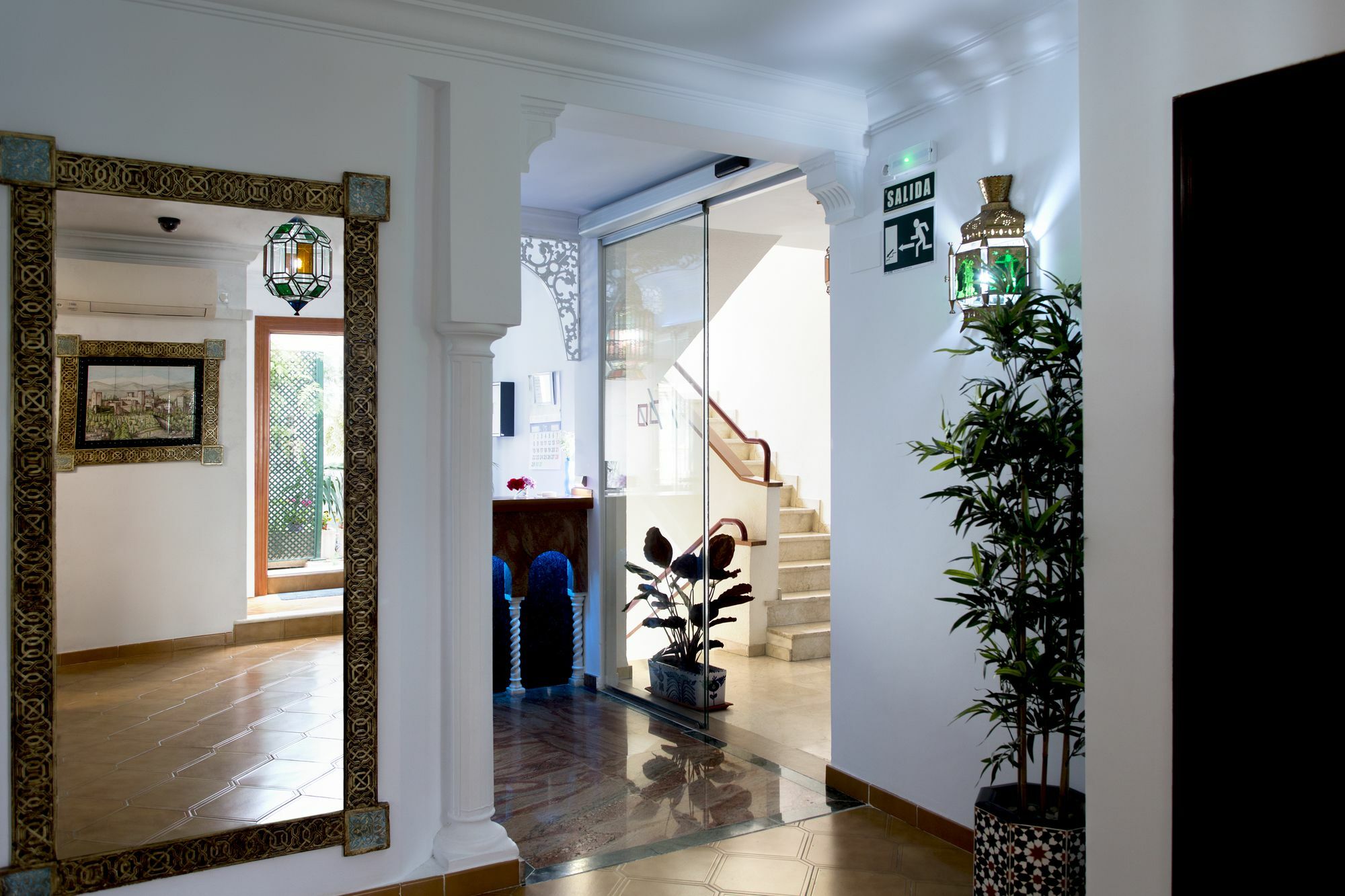 Hostal Alhambra - Adults Only Нерха Екстериор снимка